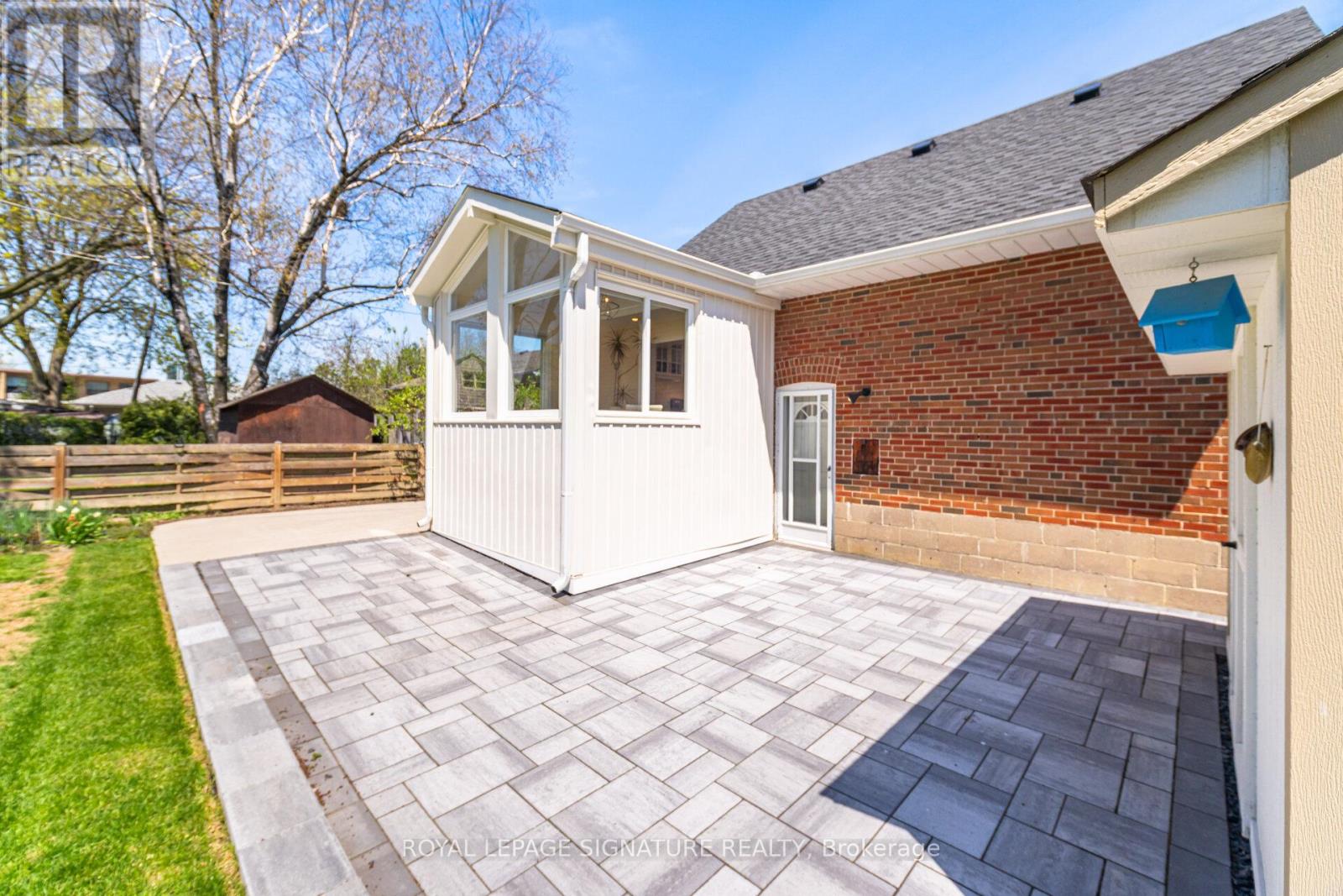 18 ERLESMERE AVENUE - 22