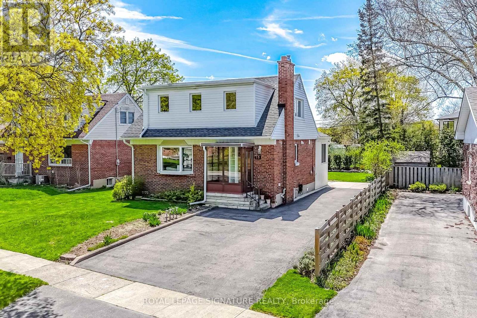 18 ERLESMERE AVENUE - 24
