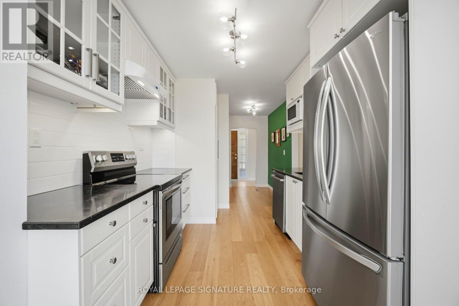 18 ERLESMERE AVENUE - 5