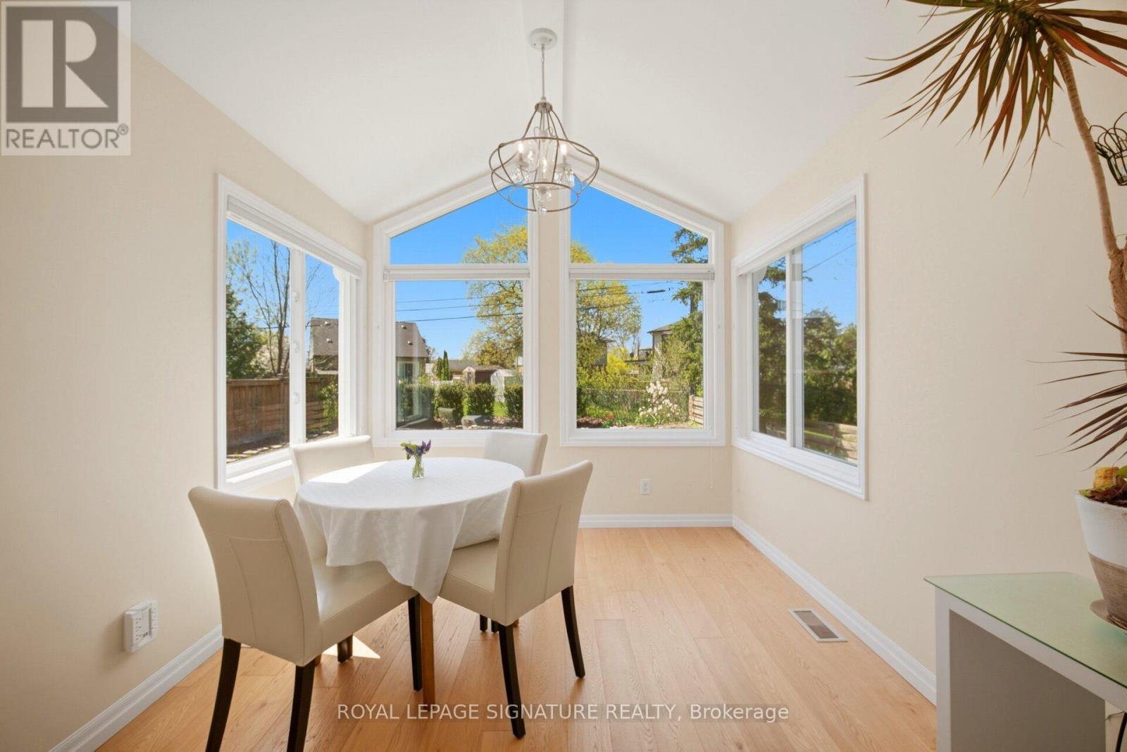 18 ERLESMERE AVENUE - 7
