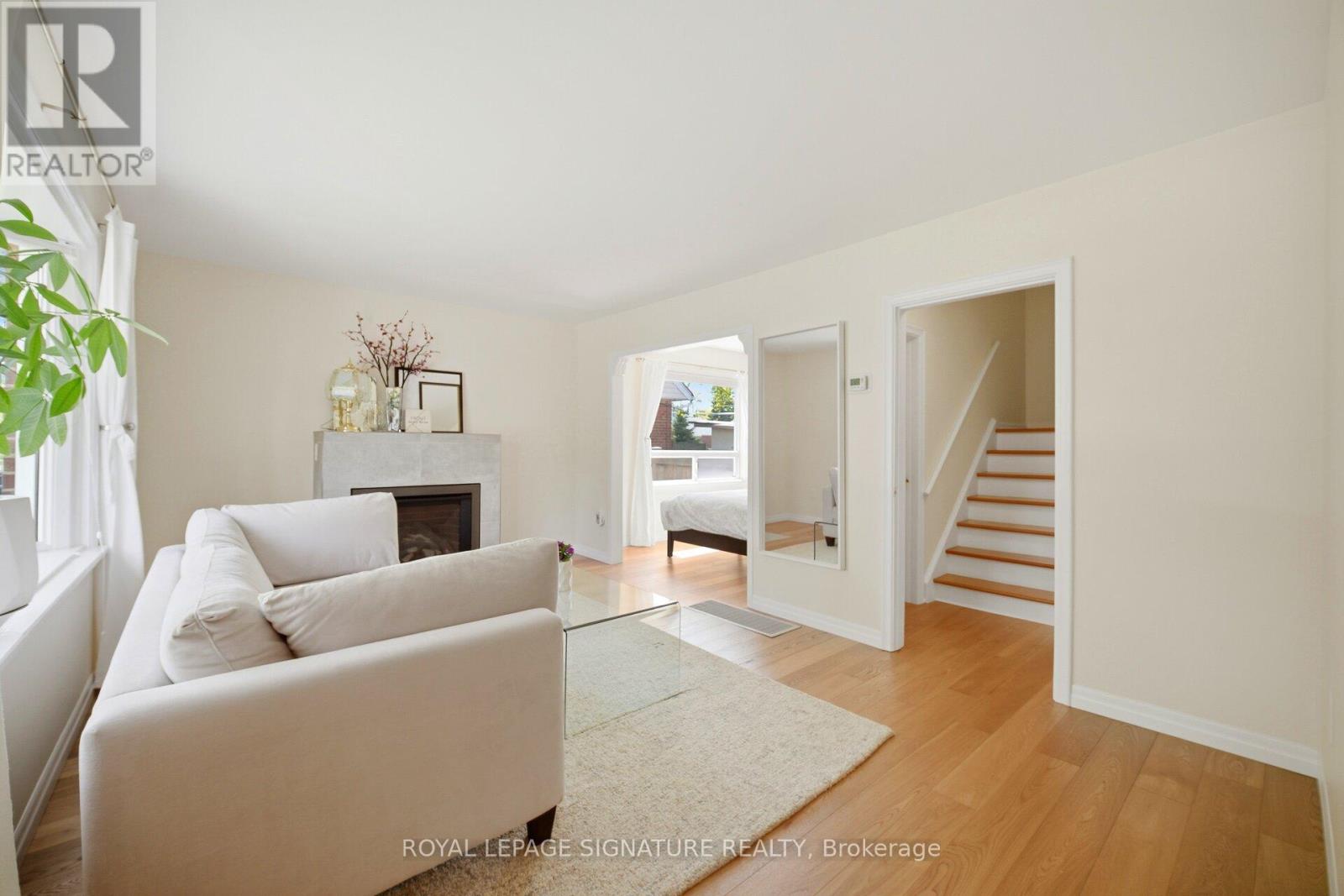 18 ERLESMERE AVENUE - 9