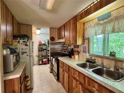 Porch - 42 Whitey Road, Traverse Bay, MB R0E2A0 Photo 9