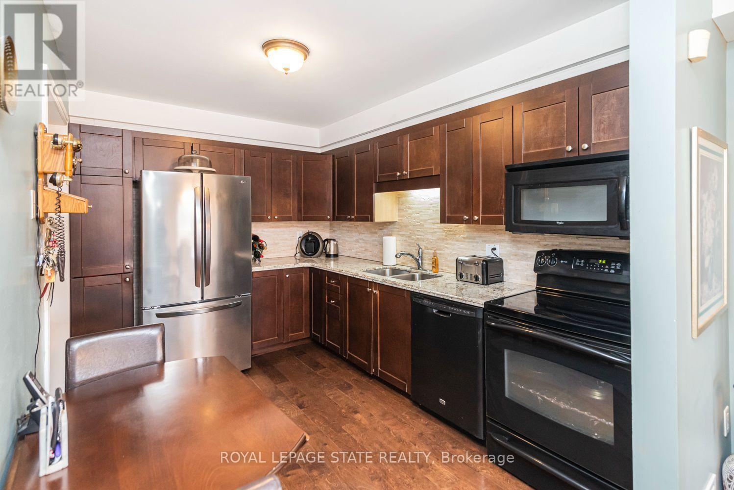 #22 255 MOUNT ALBION ROAD - 21