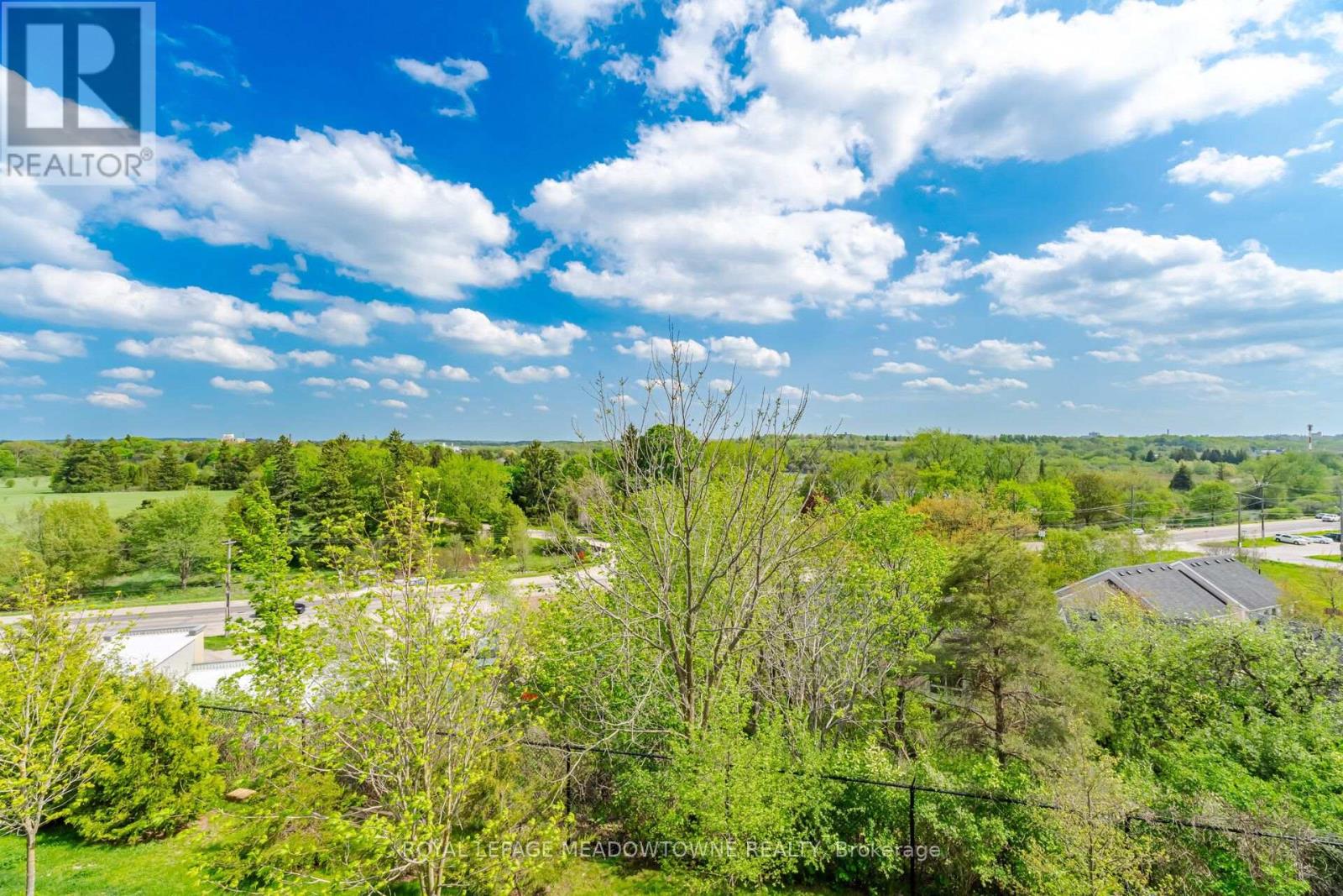 #207 7 CITYVIEW DRIVE S - 6