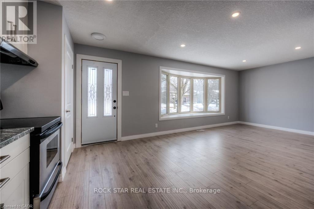33 RUSKVIEW ROAD - 10