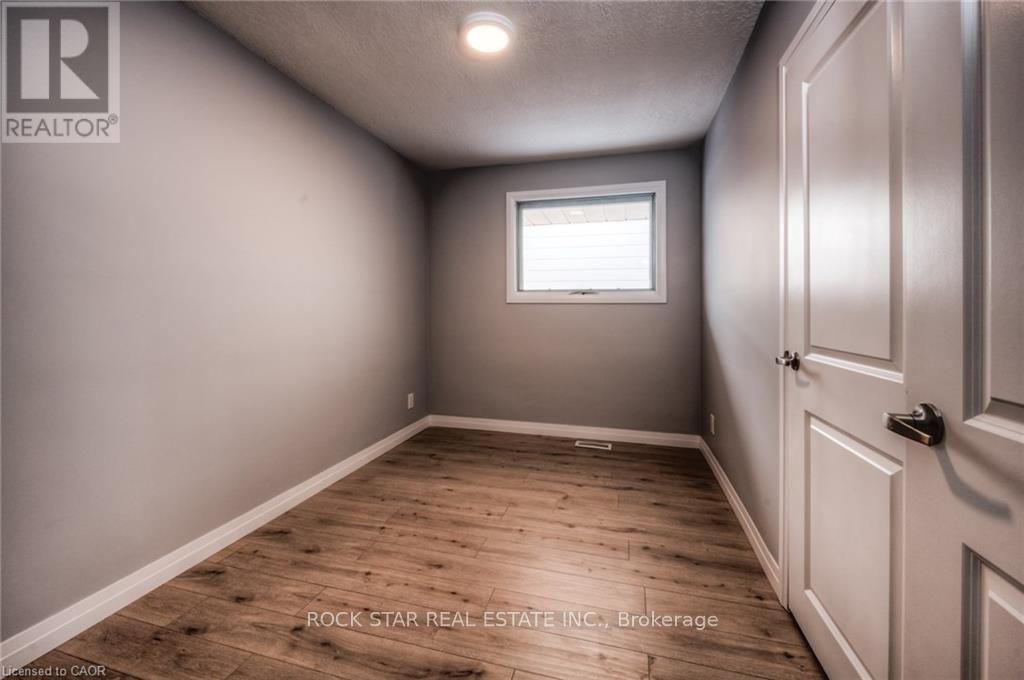 33 RUSKVIEW ROAD - 16
