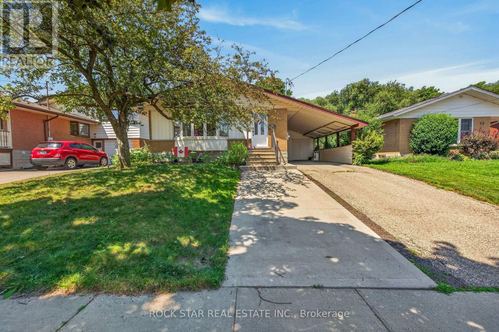 33 RUSKVIEW ROAD - 3