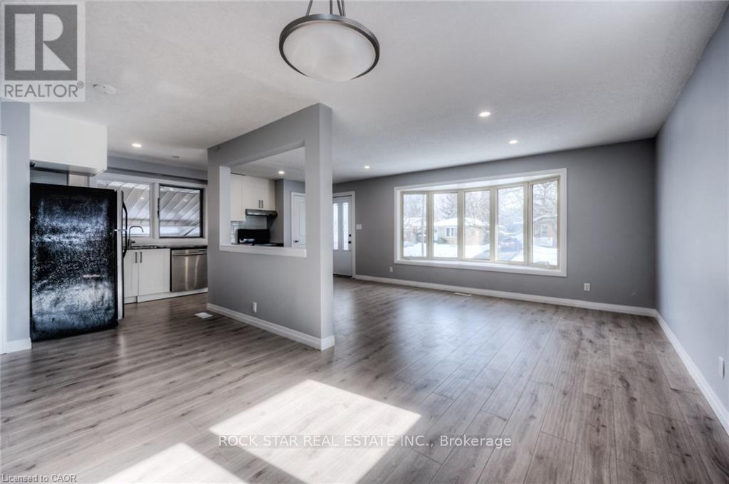 33 RUSKVIEW ROAD - 6