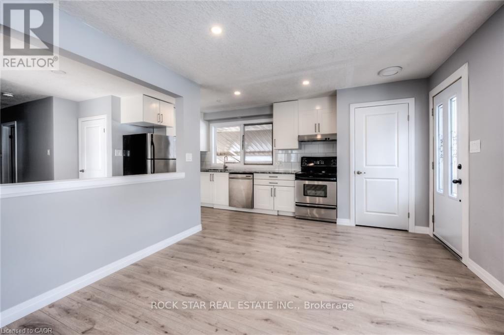 33 RUSKVIEW ROAD - 9