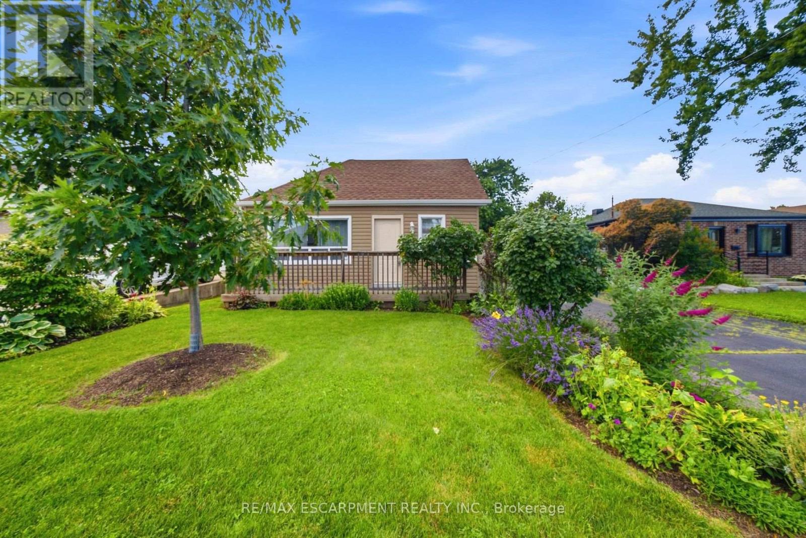 41 WORSLEY ROAD - 1