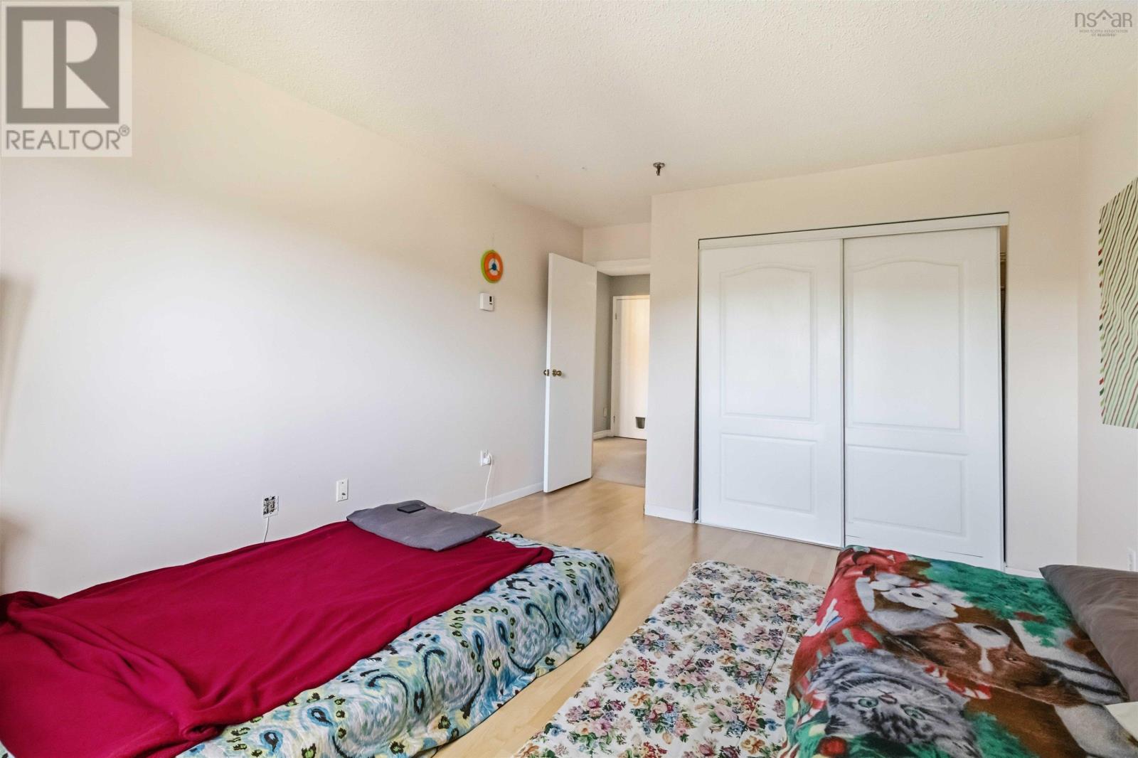 #303 15 Knightsridge Drive - 20
