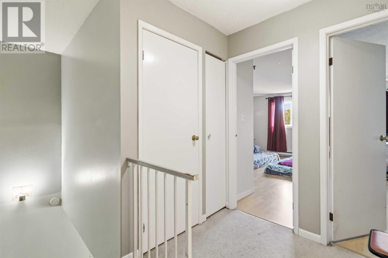 #303 15 Knightsridge Drive - 18