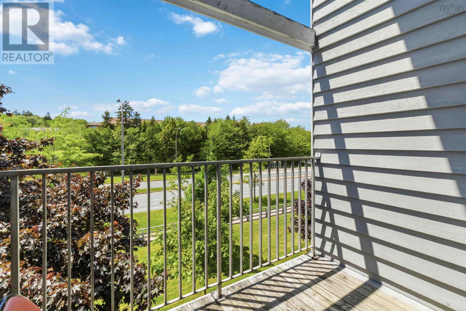 #303 15 Knightsridge Drive - 27