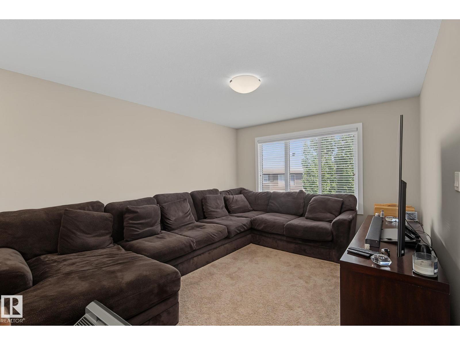 8005 223 ST NW - 17
