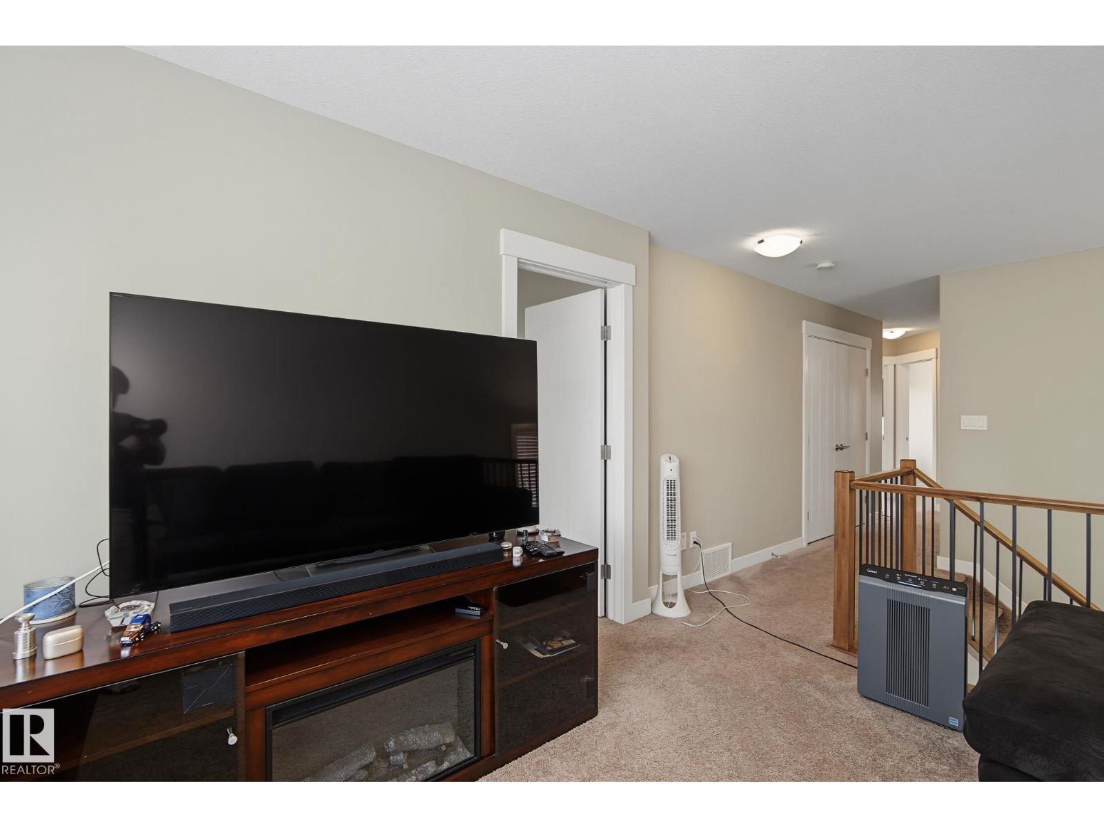 8005 223 ST NW - 18