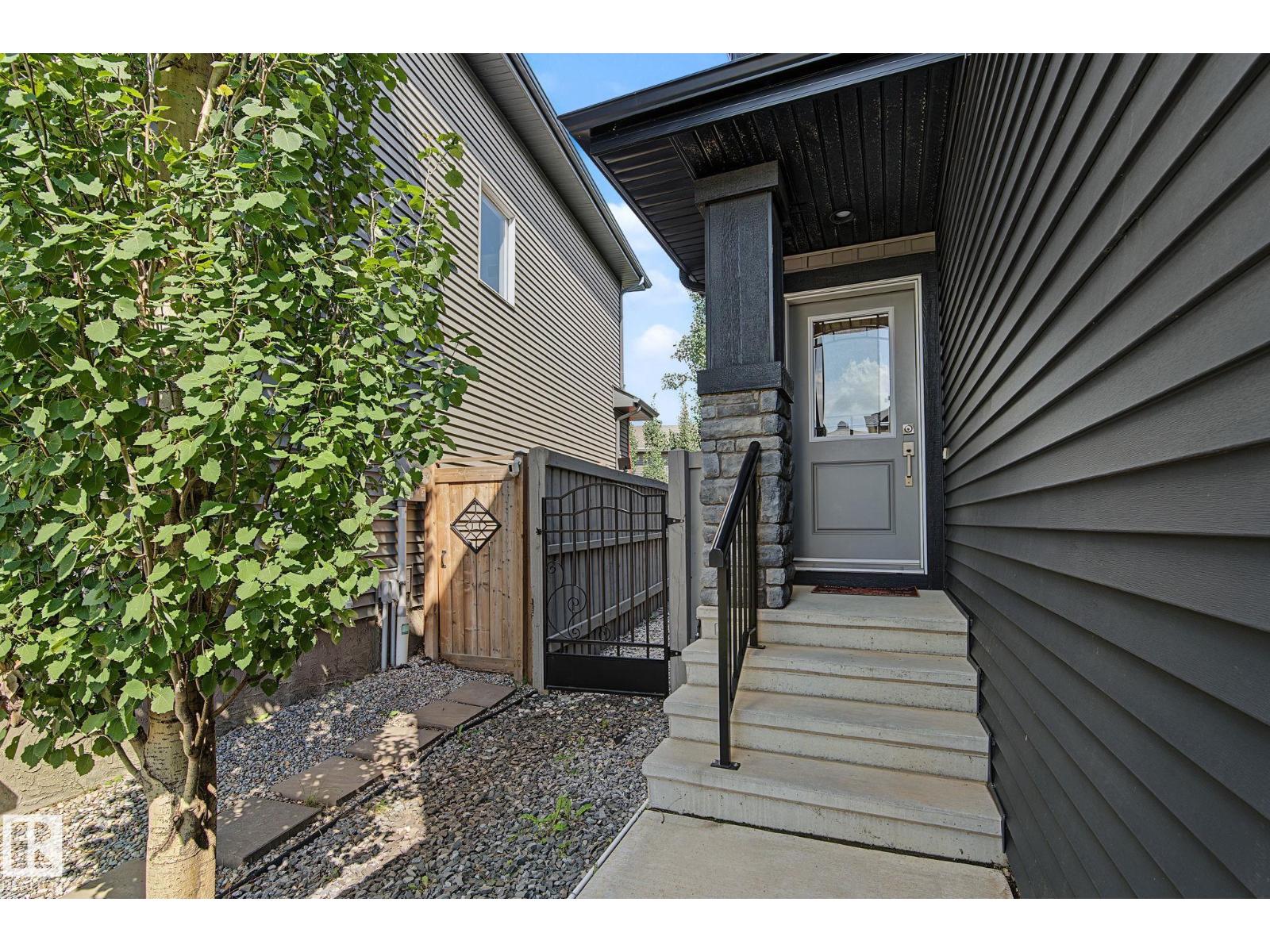 8005 223 ST NW - 2