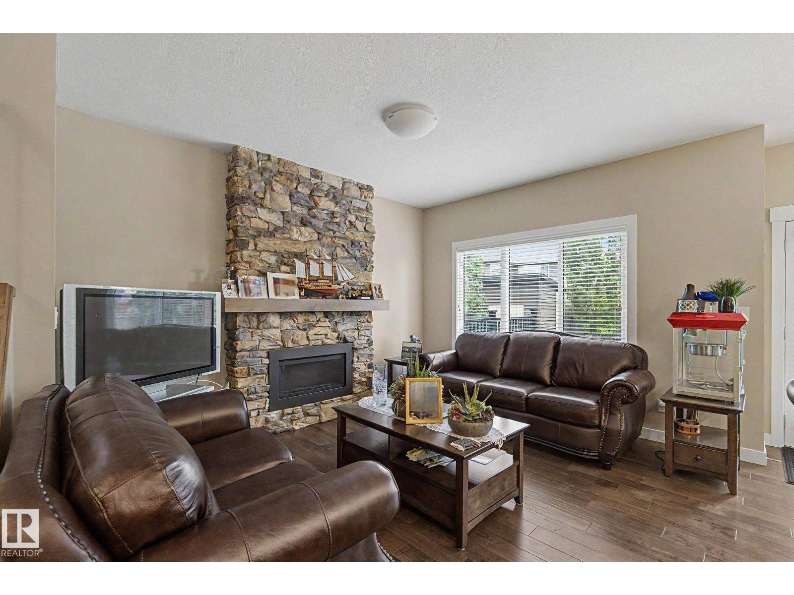 8005 223 ST NW - 9