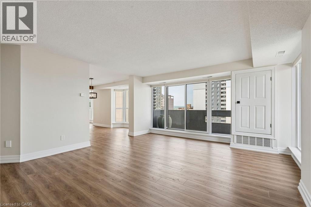 #1304 67 CAROLINE Street S - 31