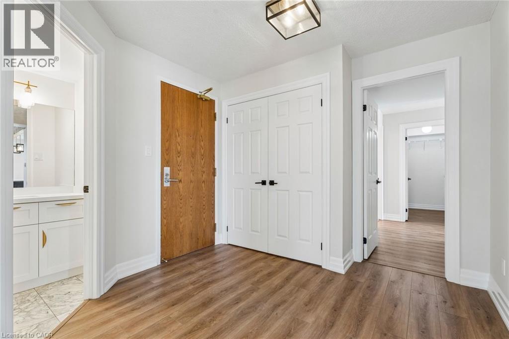 #1304 67 CAROLINE Street S - 17