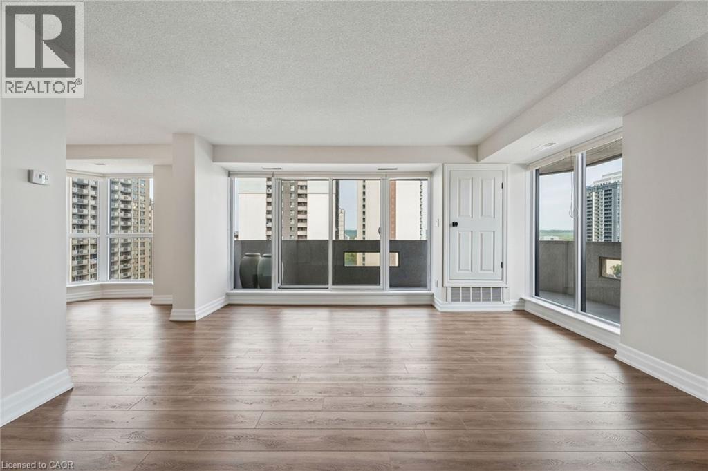 #1304 67 CAROLINE Street S - 32