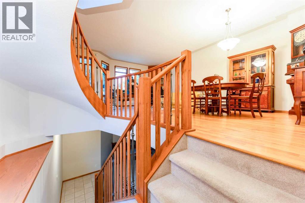 256 43 Avenue NW - 30