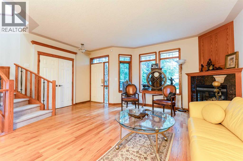 256 43 Avenue NW - 3