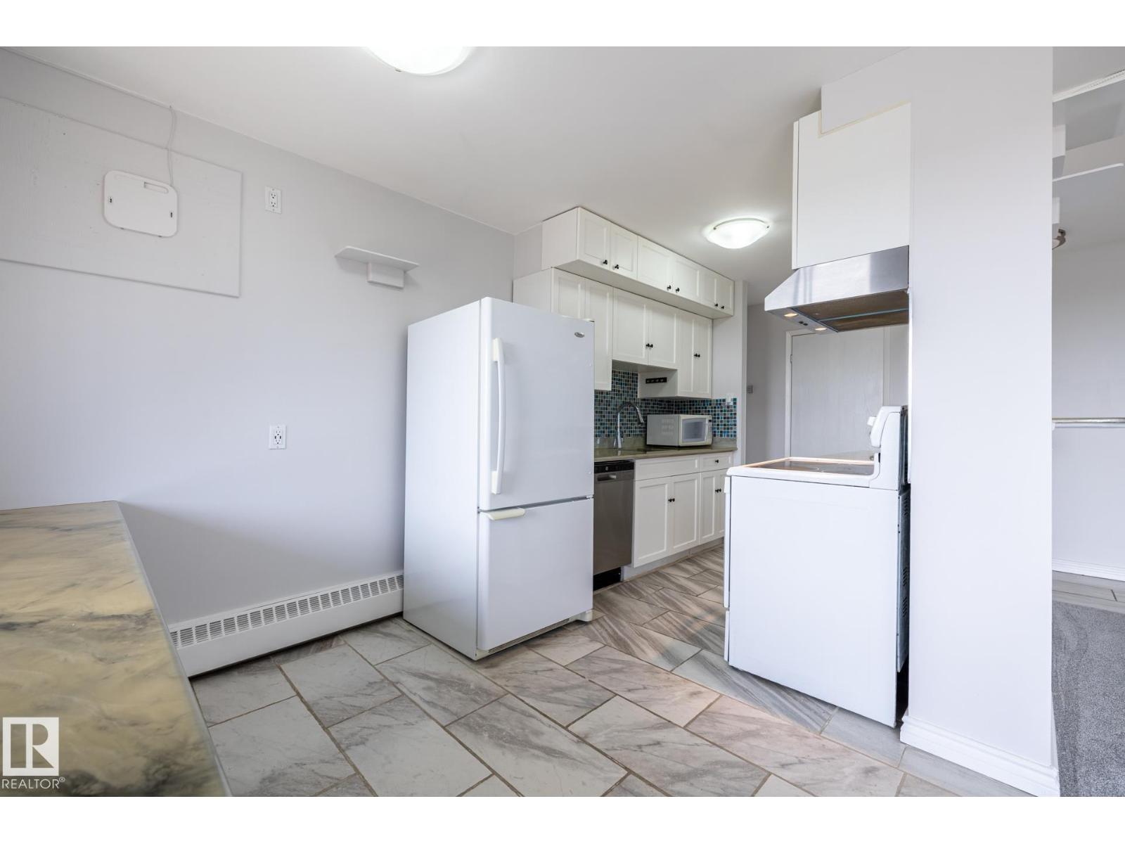 #910 12841 65 ST NW - 20