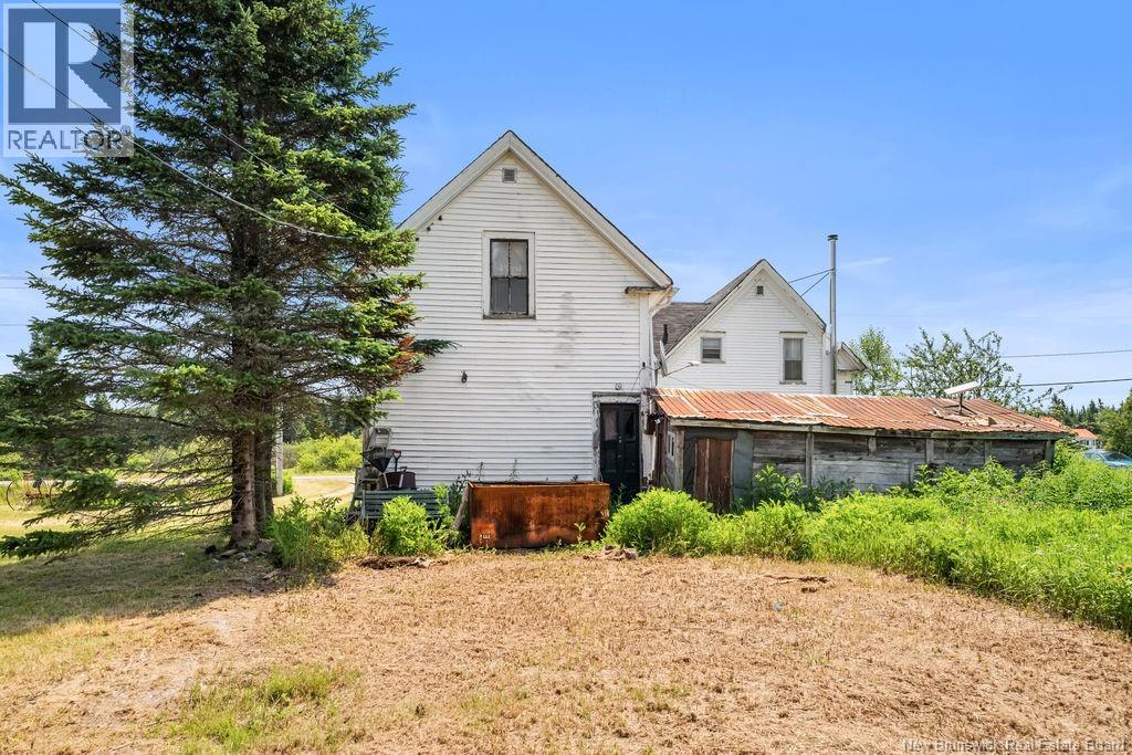 7290 Route 114 - Image 38