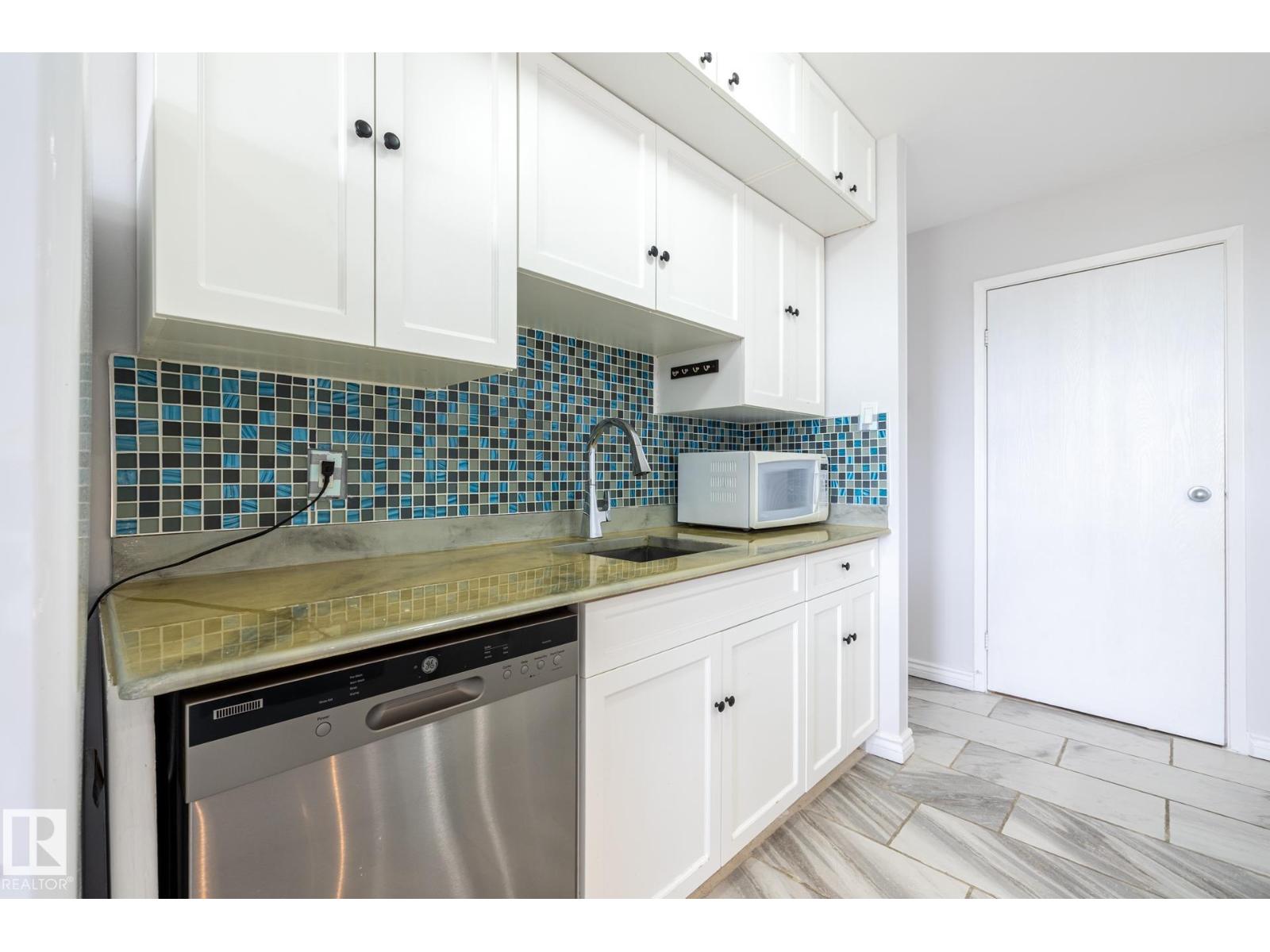 #910 12841 65 ST NW - 14
