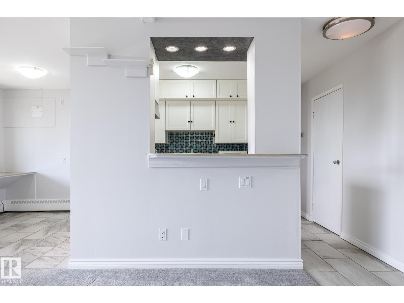 #910 12841 65 ST NW - 31