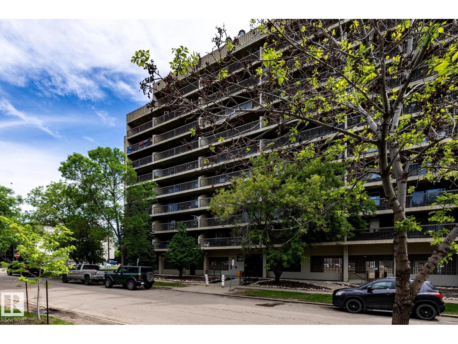 #910 12841 65 ST NW - 57