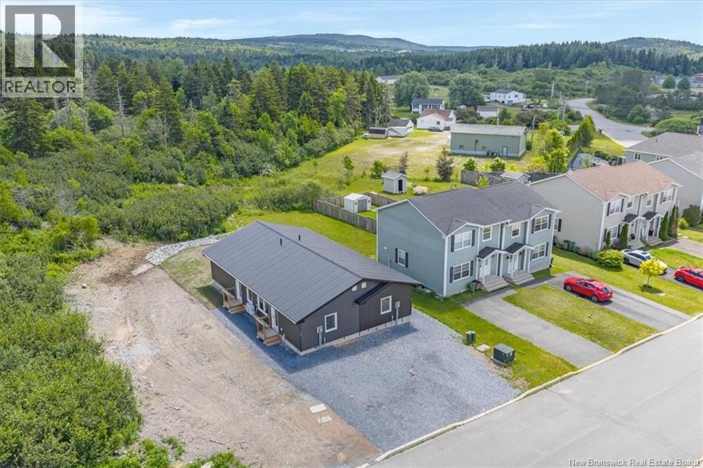 20 Helena Drive - 35