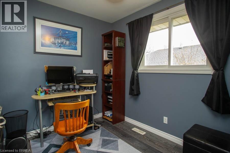 102 CENTURY HILL Drive - 16