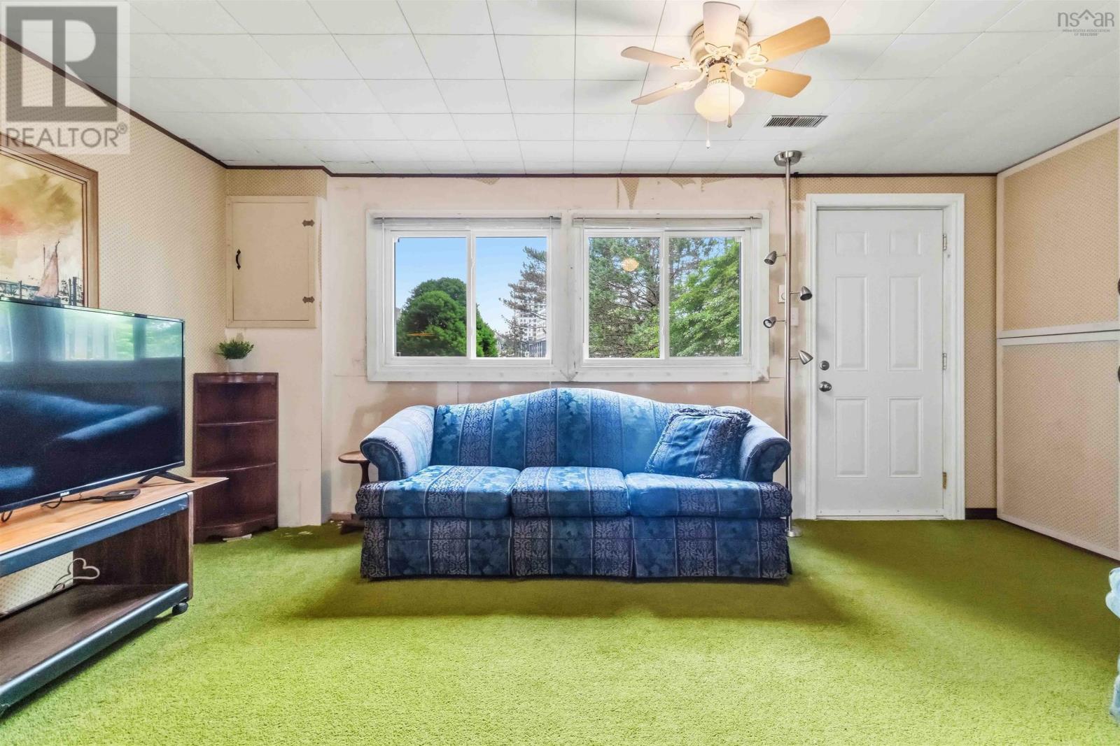 34 Forestside Crescent - Image 22