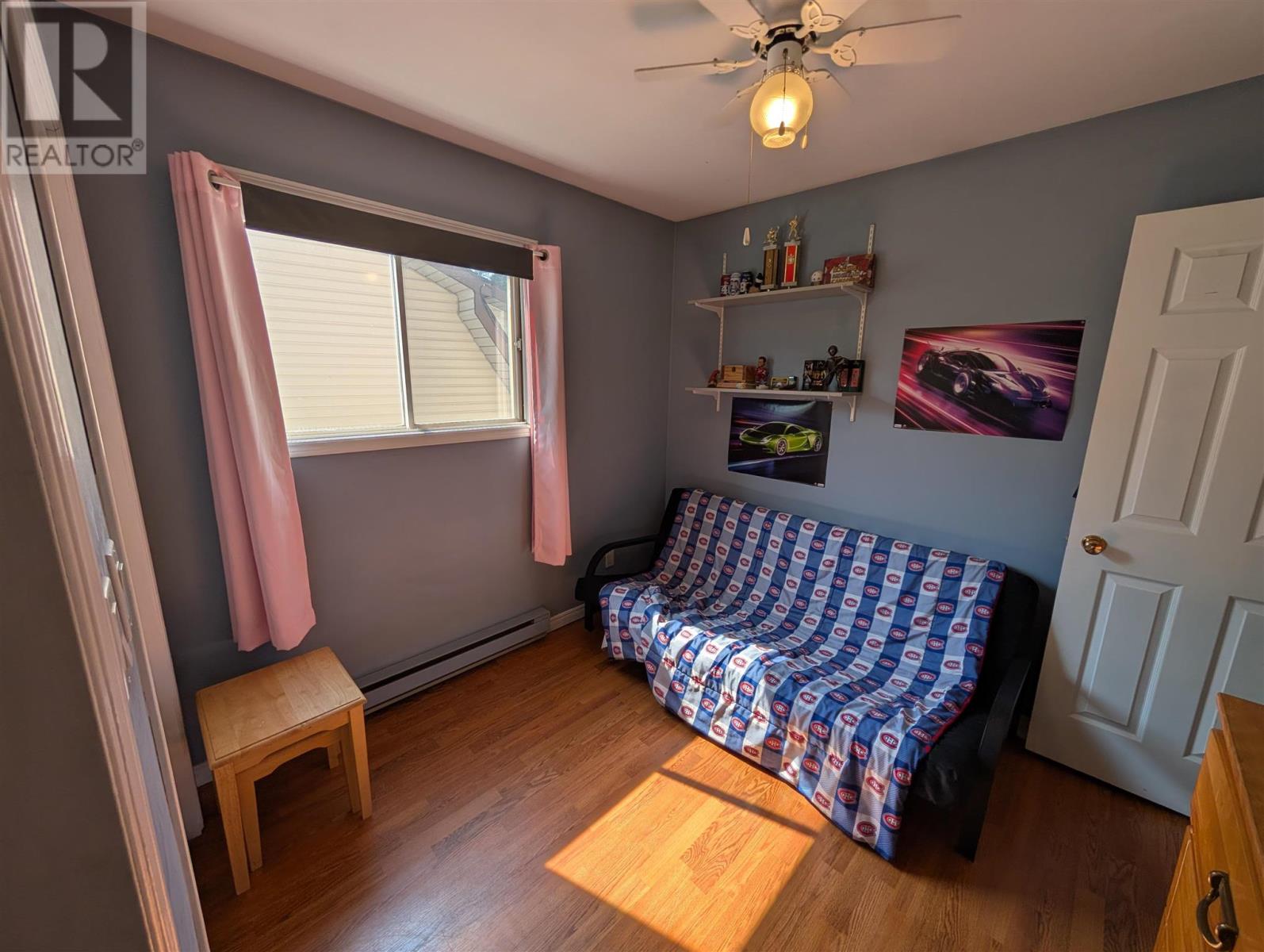 12 Maple ST - 24