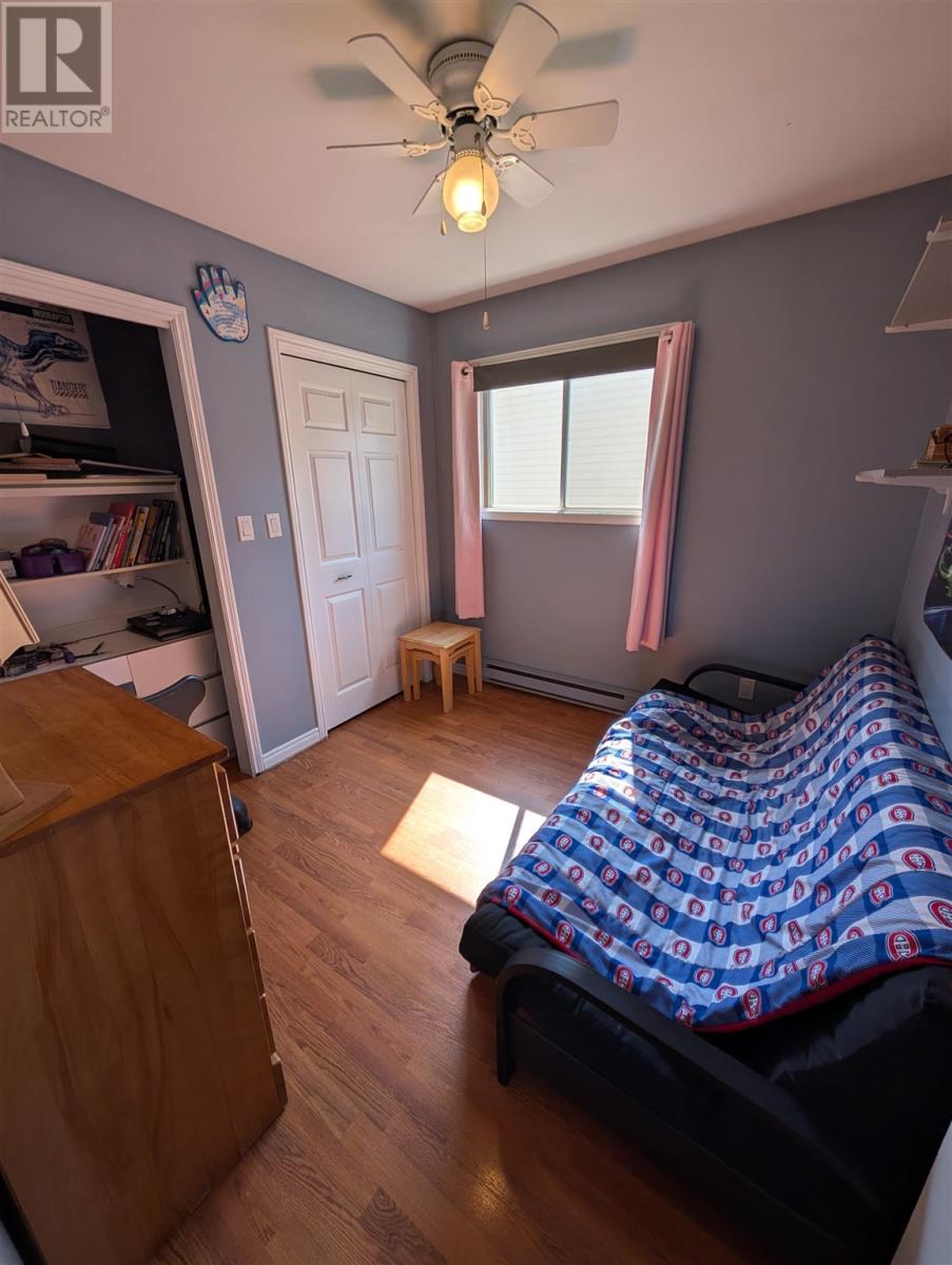 12 Maple ST - 23