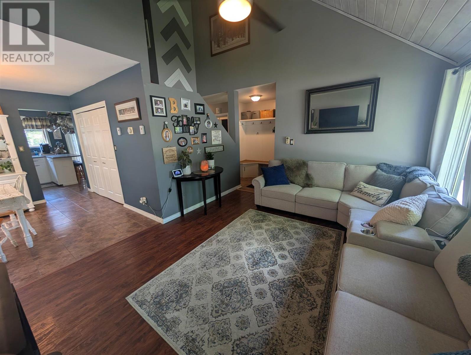 12 Maple ST - 3