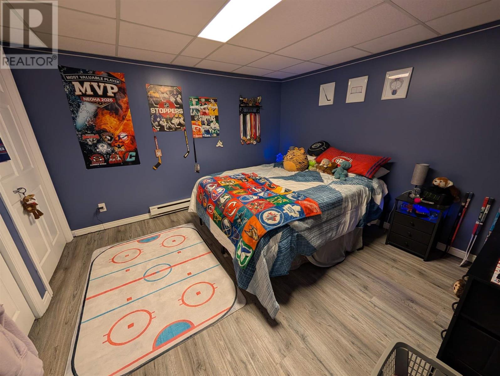 12 Maple ST - Image 39