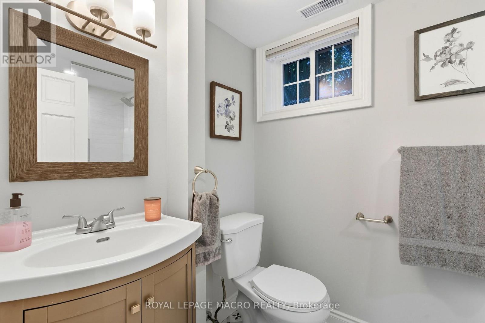 554 CHAMBERLAIN ROAD - 28
