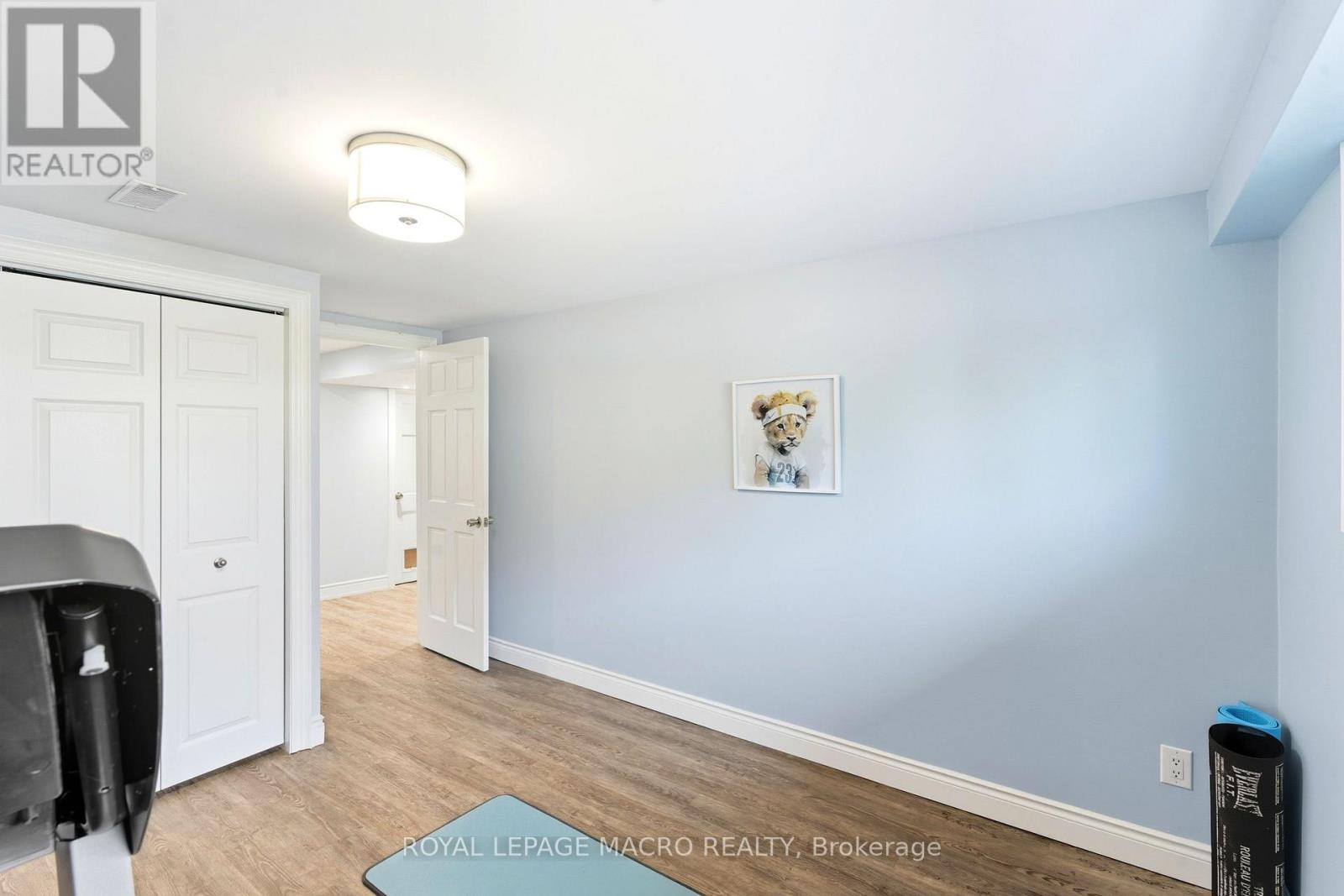 554 CHAMBERLAIN ROAD - 31
