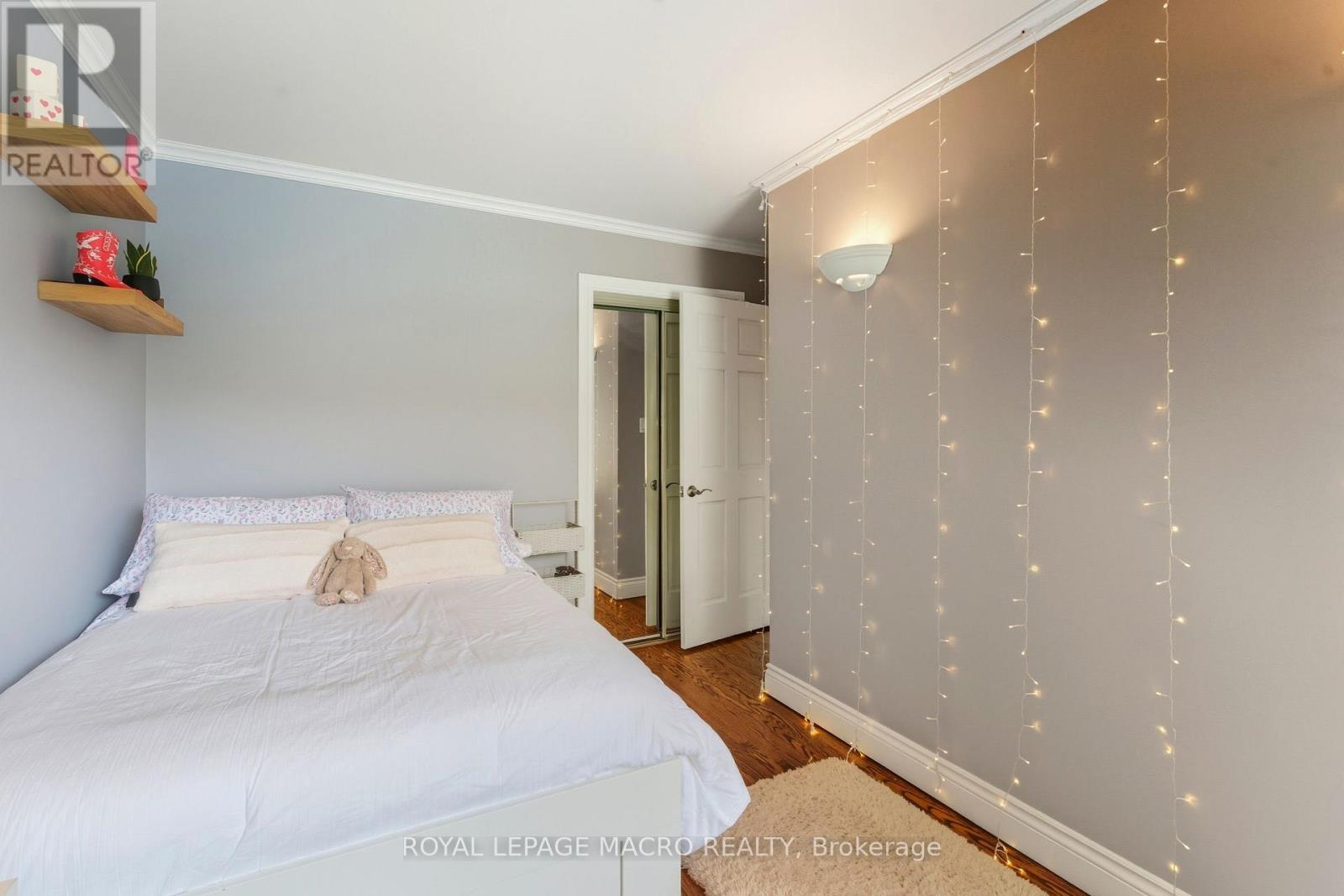 554 CHAMBERLAIN ROAD - 22