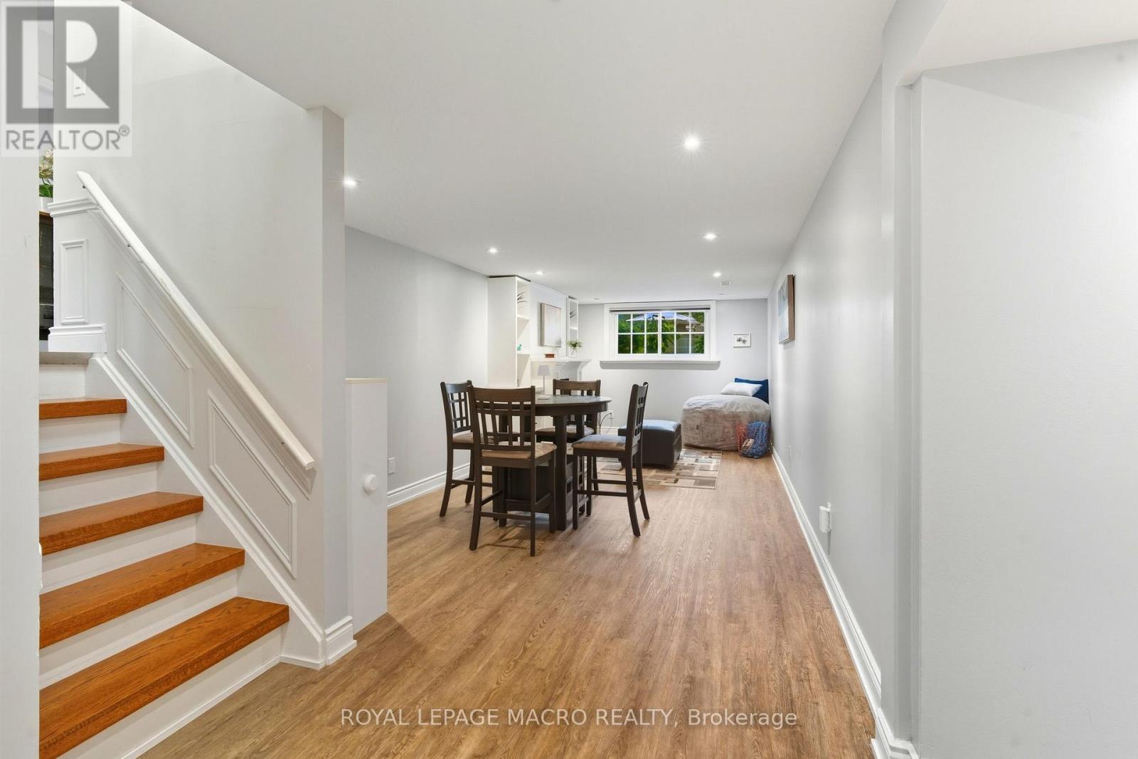 554 CHAMBERLAIN ROAD - 32