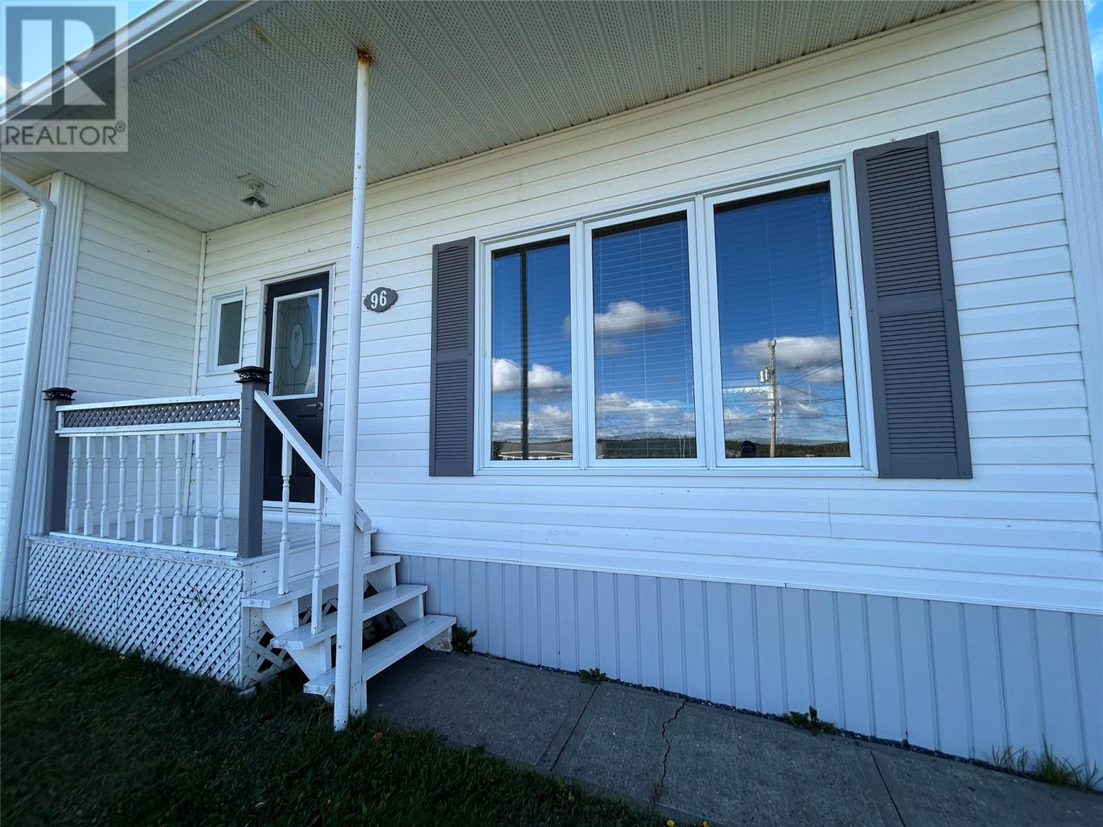 96 Main Street - 29