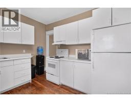 192 Church Street, photo 10