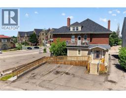 192 Church Street, photo 5