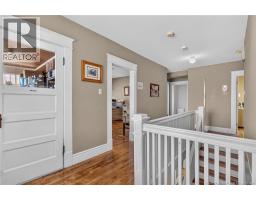 192 Church Street, photo 8