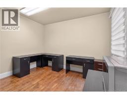 192 Church Street, photo 7