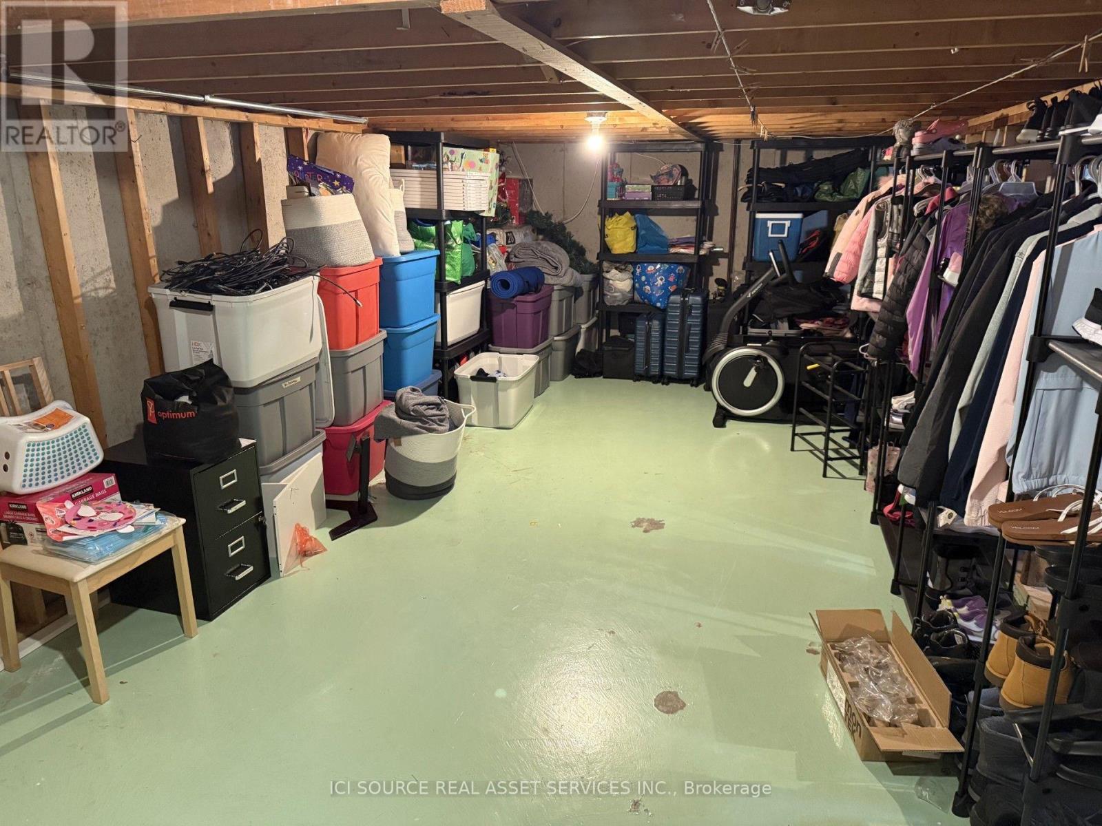 6998 GLENGOWAN CRESCENT - 20