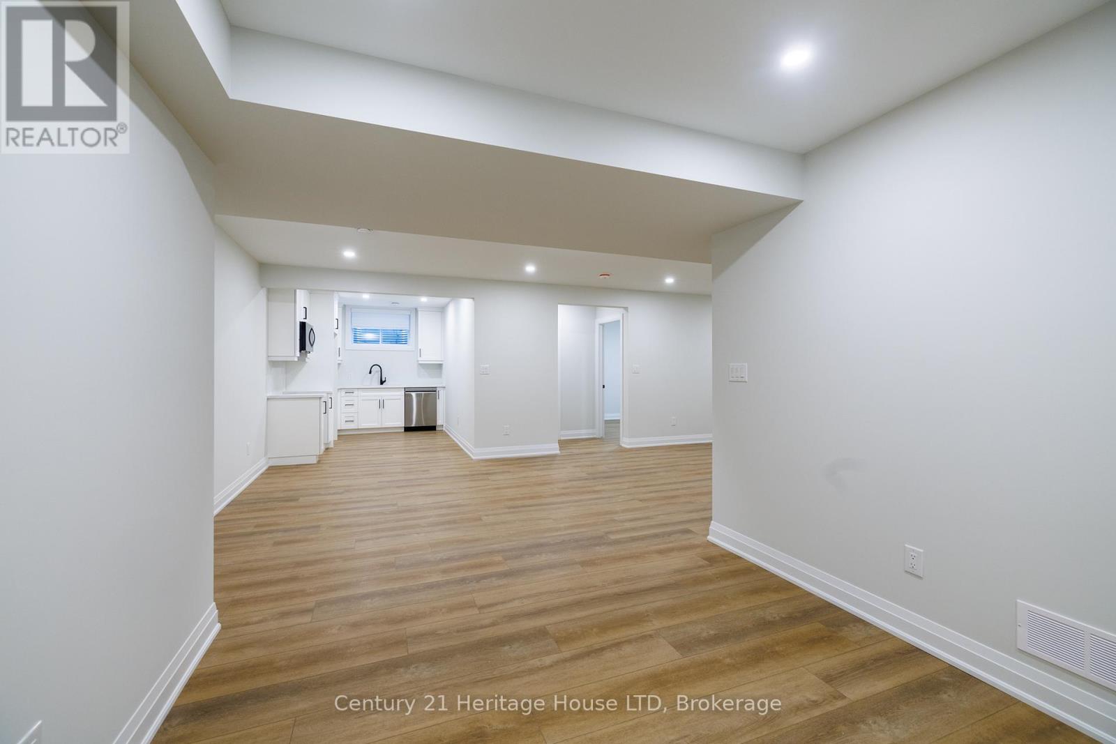 4 METEOR STREET - 31