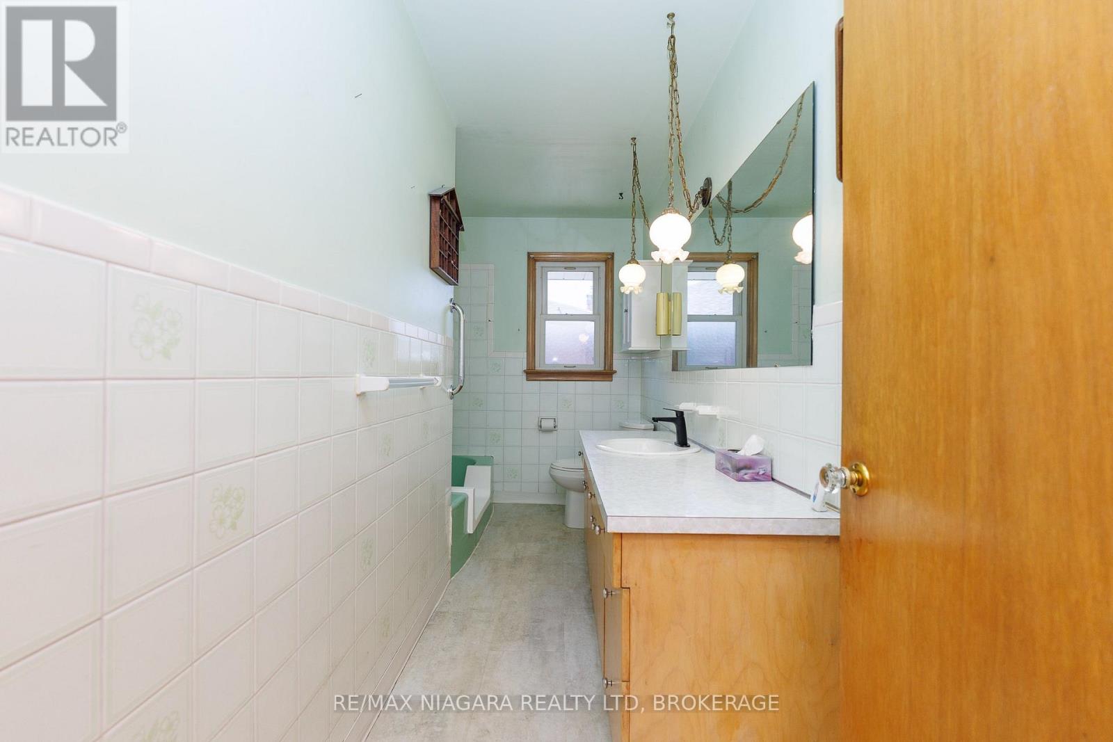 84 SECOND STREET - Image 22